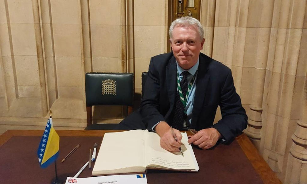 James Sunderland MP signs book to commemorate 30th anniversary of Siege of Sarajevo