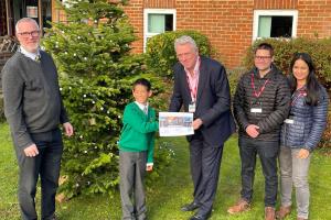 James Sunderland MP congratulates Christmas card competition winner Noah